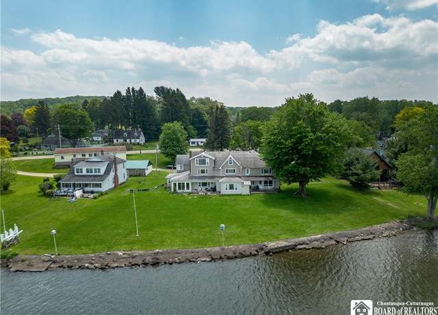 Property at 4344 W Summit St, Busti, NY 14750, 10 beds, 8.5 baths
