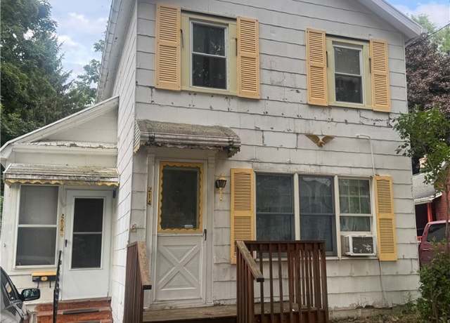 Property at 214 Robin St, Dunkirk, NY 14048, 3 beds, 1 bath
