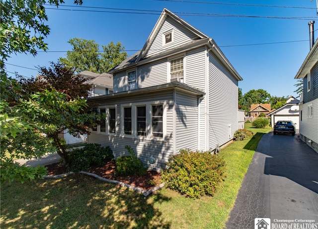 Property at 740 Deer St, Dunkirk, NY 14048, 3 beds, 1.5 baths