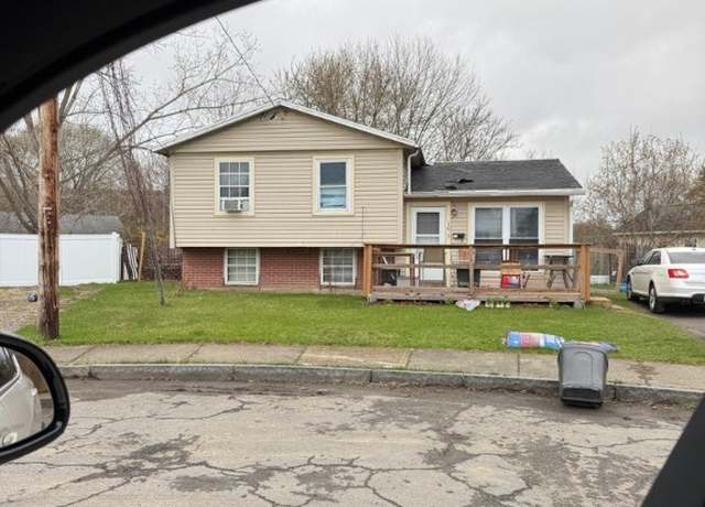 Property at 105 Parker Cir, Elmira-city, NY 14901, 3 beds, 1 bath