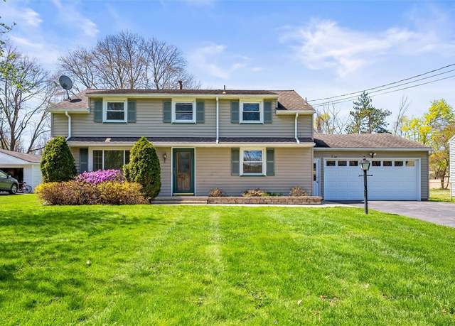 Property at 19 Edward Ln, Parma, NY 14559, 4 beds, 2 baths