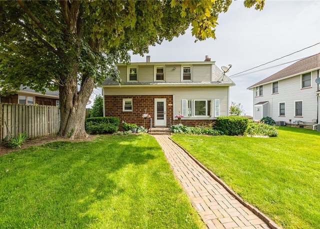 Property at 350 Lake Shore Dr, Greece, NY 14468, 3 beds, 1.5 baths