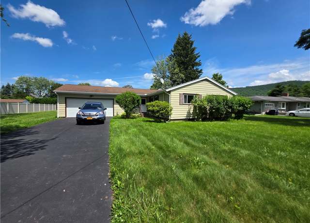 Property at 5 Suburban Dr, Big Flats, NY 14903, 3 beds, 1.5 baths