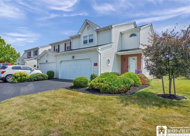 Property at 9 Foxwood, Lancaster, NY 14043, 2 beds, 2 baths