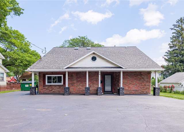 Property at 70 Cooper Rd, Irondequoit, NY 14617, 4 beds, 0.5 baths