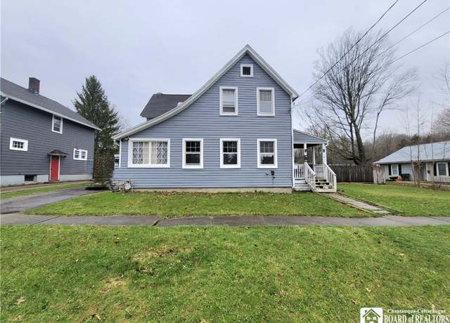 Property at 19 Norton Ave, Jamestown, NY 14701, 3 beds, 1 bath