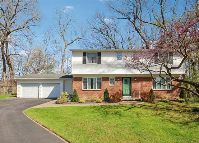 Property at 16 Bay Knoll Rd, Irondequoit, NY 14622, 4 beds, 2.5 baths