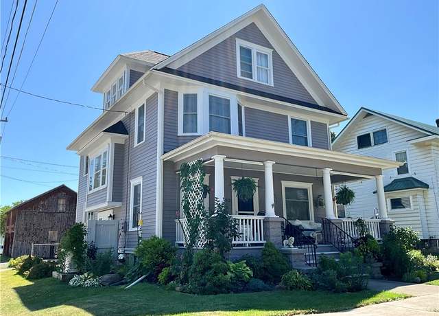 Property at 413 Catherine St, Ridgeway, NY 14103, 4 beds, 2.5 baths