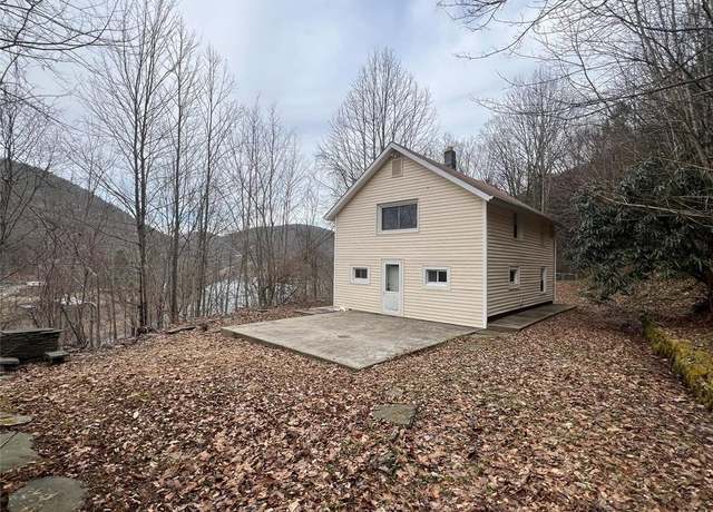 Property at 322 Peas Eddy Rd, Hancock, NY 13783