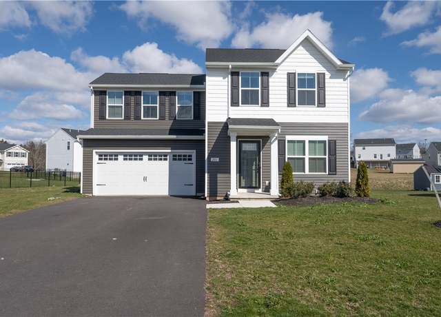 Property at 201 Plumegrass Run, Walworth, NY 14568, 3 beds, 2.5 baths