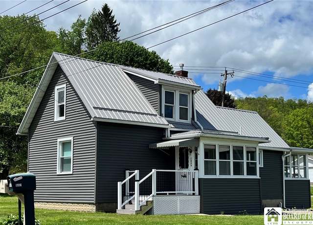 Property at 1826 Avenue A, Olean-city, NY 14760, 3 beds, 1 bath