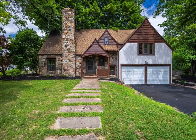 Property at 938 South Lincoln Rd, East Rochester, NY 14445, 3 beds, 2 baths