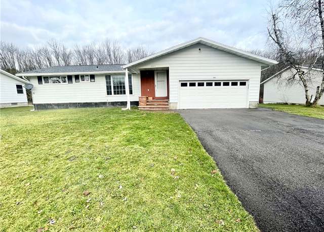 Property at 5943 Smith Rd, Cicero, NY 13212, 3 beds, 1.5 baths