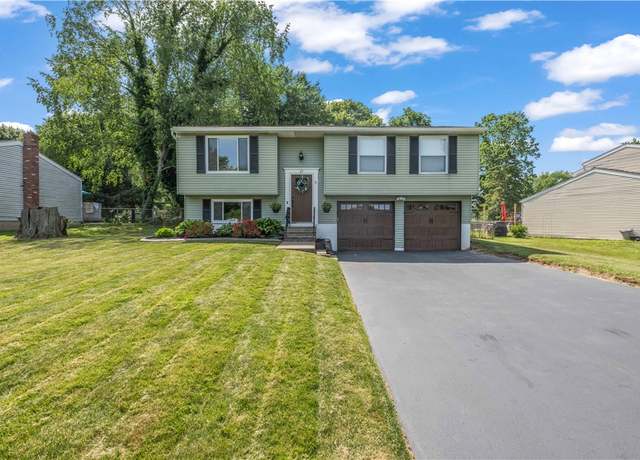 Property at 27 Reddick Ln, Ogden, NY 14624, 4 beds, 2 baths