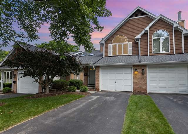 Property at 10 Walpole Ct, Perinton, NY 14450, 2 beds, 1.5 baths