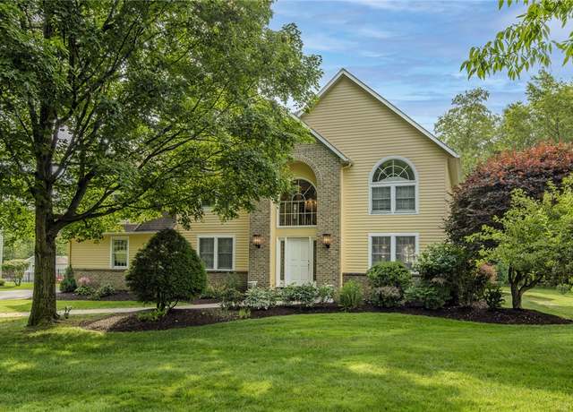 Property at 7 Juniper Ln, New Hartford, NY 13413, 4 beds, 3 baths