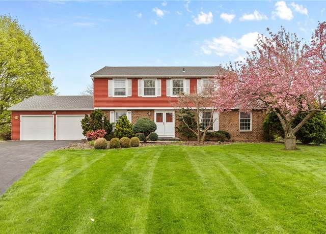 Property at 119 Hillrise Dr, Penfield, NY 14526, 4 beds, 2.5 baths