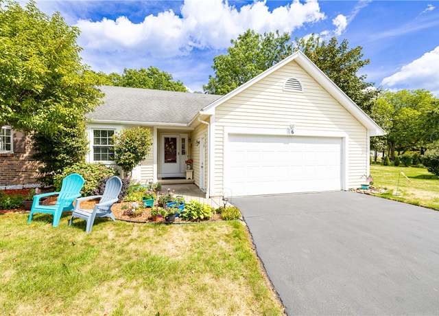 Property at 6 Hampton Cir, Perinton, NY 14450, 2 beds, 2 baths