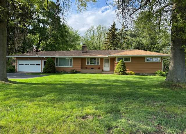 Property at 1710 Maiden Ln, Greece, NY 14626, 3 beds, 1.5 baths