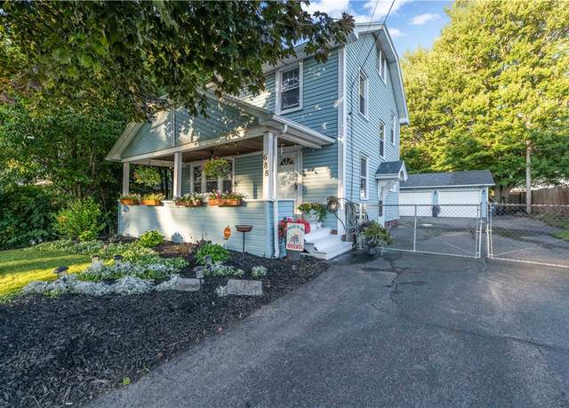 Property at 688 Howard Rd, Gates, NY 14624, 3 beds, 2 baths
