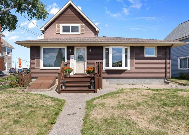 Property at 1412 Edgemere Dr, Greece, NY 14612, 3 beds, 1.5 baths