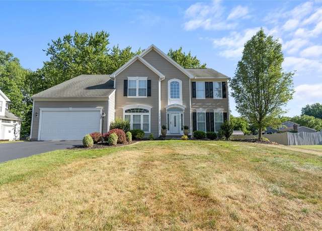 Property at 135 King Arthurs Ct, Greece, NY 14626, 4 beds, 3.5 baths