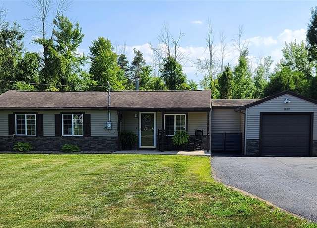 Property at 1139 Peck Rd, Parma, NY 14468, 2 beds, 1 bath