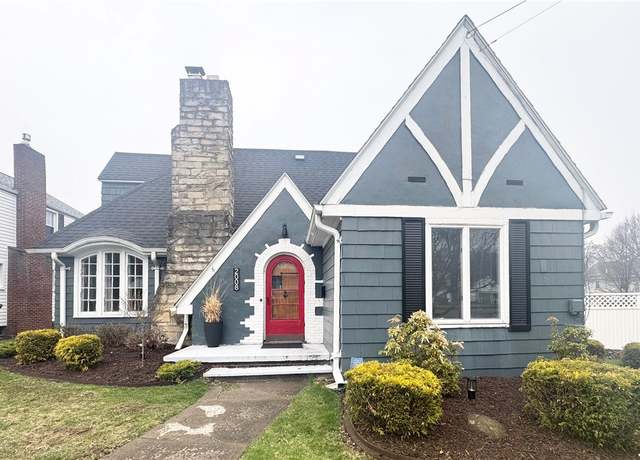 Property at 2008 Davis St, Elmira, NY 14901, 4 beds, 2 baths