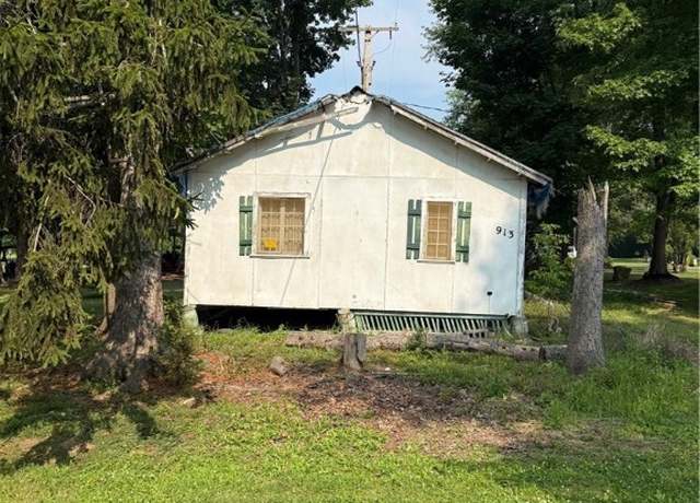 Property at 913 Vinecliff St, Carlton, NY 14571, 1 bed