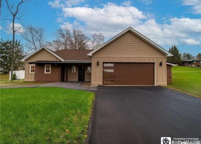 Property at 123 Warwick Rd, Ellicott, NY 14701, 3 beds, 2 baths
