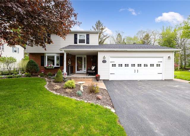 Property at 151 Brentwood Ln, Perinton, NY 14450, 3 beds, 1.5 baths