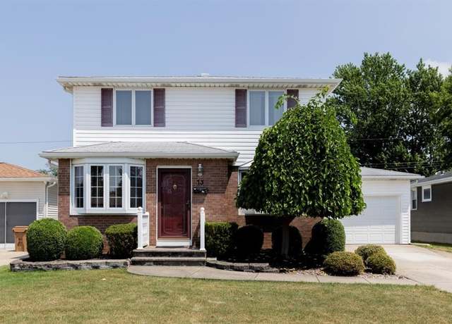 Property at 73 Judith Dr, Cheektowaga, NY 14227, 4 beds, 2 baths