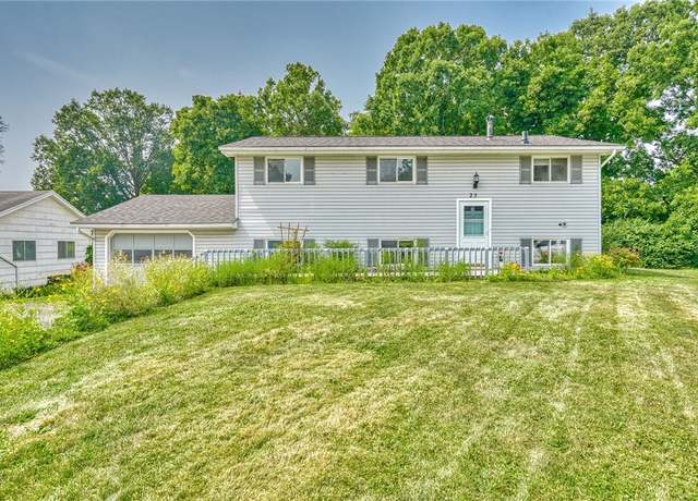 Property at 25 Bermuda Cir, Henrietta, NY 14623, 3 beds, 1.5 baths