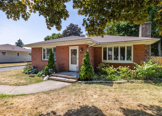 Property at 253 Southampton Dr, Greece, NY 14616, 2 beds, 2 baths