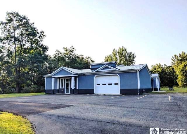 Property at 699 Versailles Rd, Hanover, NY 14136