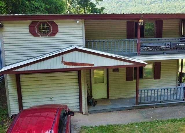 Property at 1353 Peas Eddy Rd, Hancock, NY 13783, 2 beds, 1 bath