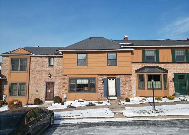 Property at 28 Georgetown Ln, Perinton, NY 14450, 3 beds, 2.5 baths