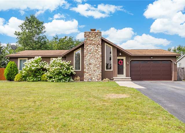 Property at 27 Ezio Dr, Gates, NY 14606, 3 beds, 2 baths