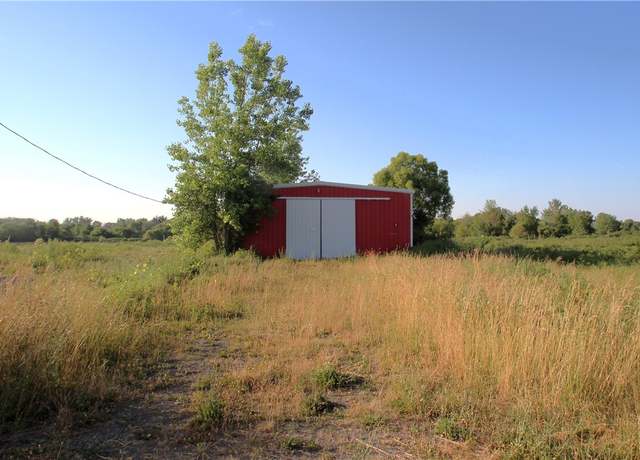 Property at 17095 Lakeshore Rd, Kendall, NY 14476