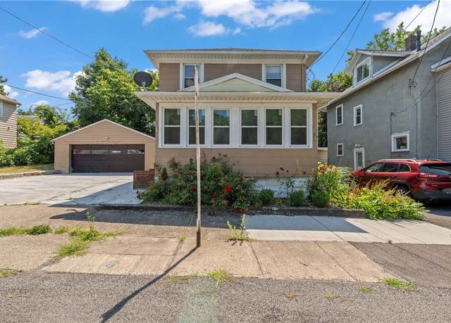Property at 25 Lakeland Ave, Rochester, NY 14612, 3 beds, 1.5 baths