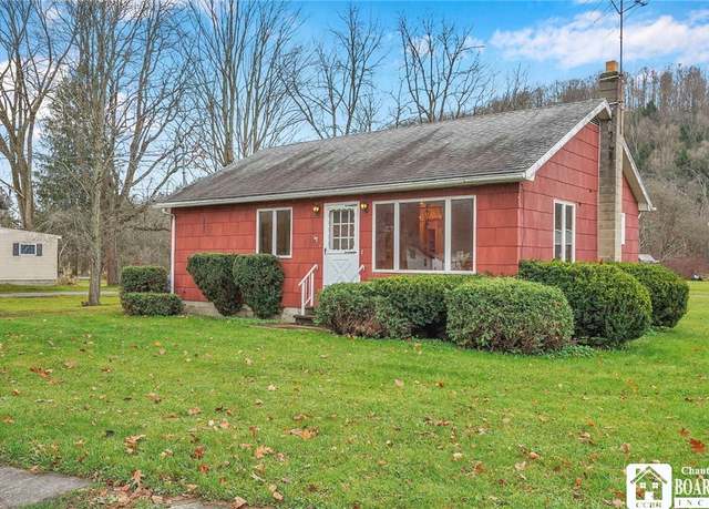 Property at 426 Fair Oak St, Little Valley, NY 14755, 2 beds, 1 bath