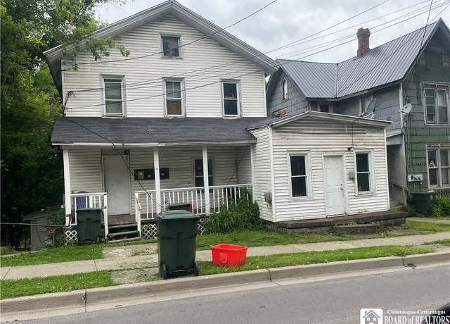 Property at 307 Allen St, Jamestown, NY 14701, 6 beds, 3 baths