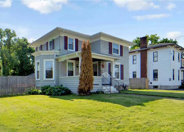 Property at 318 East Ave, Arcadia, NY 14513, 3 beds, 1.5 baths