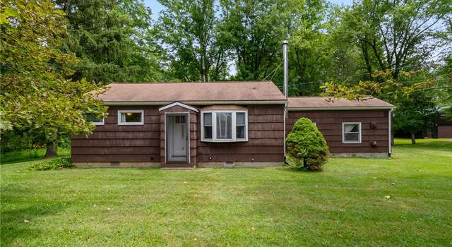 Photo of 305 Rausler Rd, Farmington, NY 14425