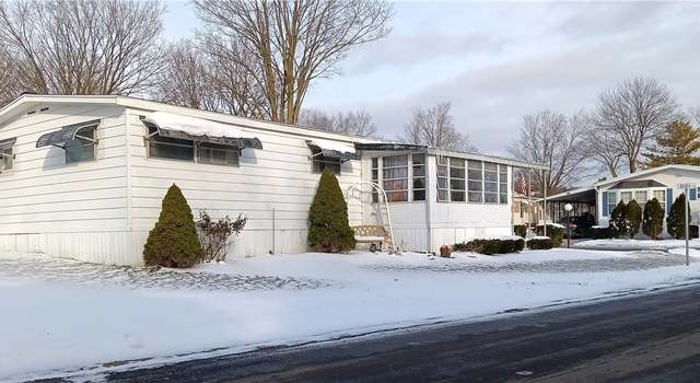 Photo of 32 Keuka Ln #32, Manchester, NY 14504