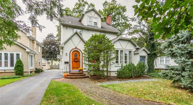 Photo of 5 Saint Regis Dr S, Brighton, NY 14618