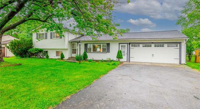 Photo of 132 Summer Sky Dr, Henrietta, NY 14623