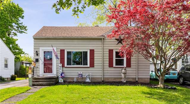 Photo of 241 Ashwood Dr, Rochester, NY 14609