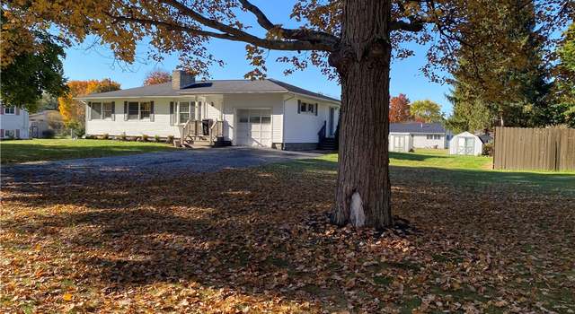 Photo of 20 Suburban Dr, Big Flats, NY 14814