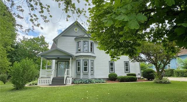 Photo of 1483 Buffalo St, Silver Creek, NY 14136